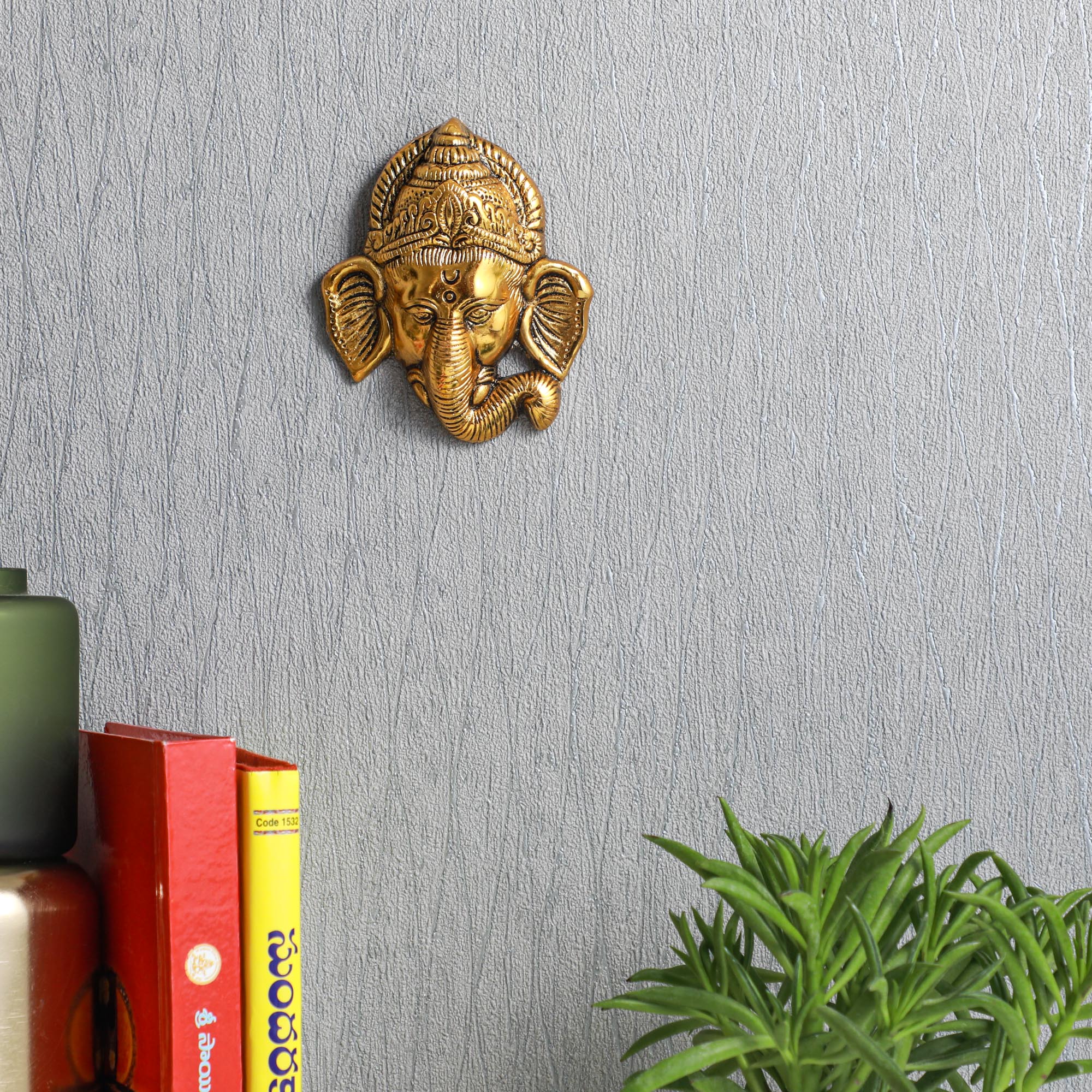 Entryway and doorway decor for gifting and decoration in the USA