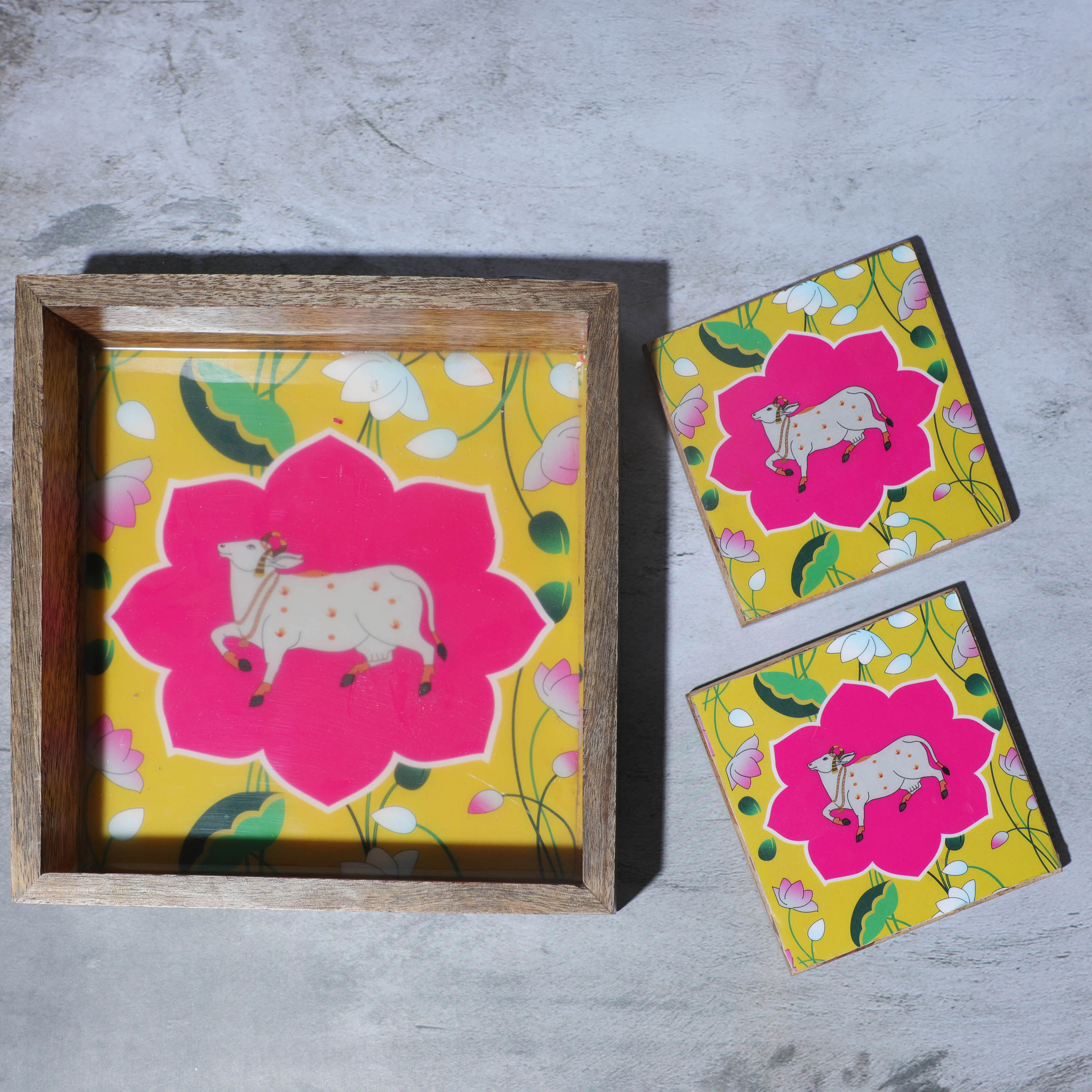 Wooden tray and coasters for sale in the USA