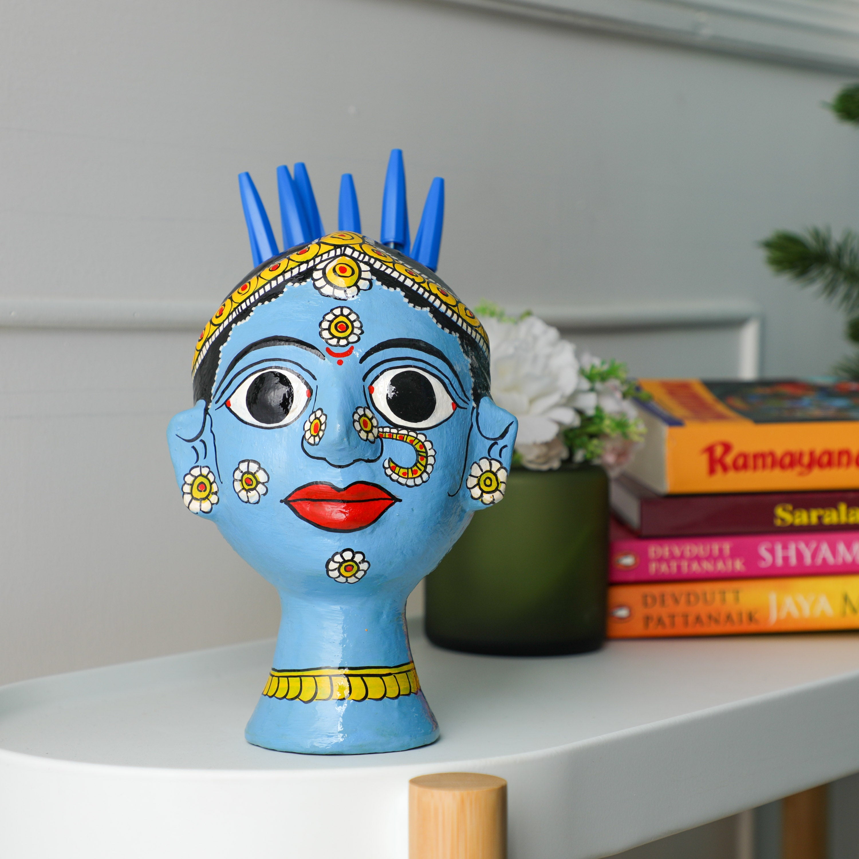 Cheriyal Face Pen Stands for gifting in the USA