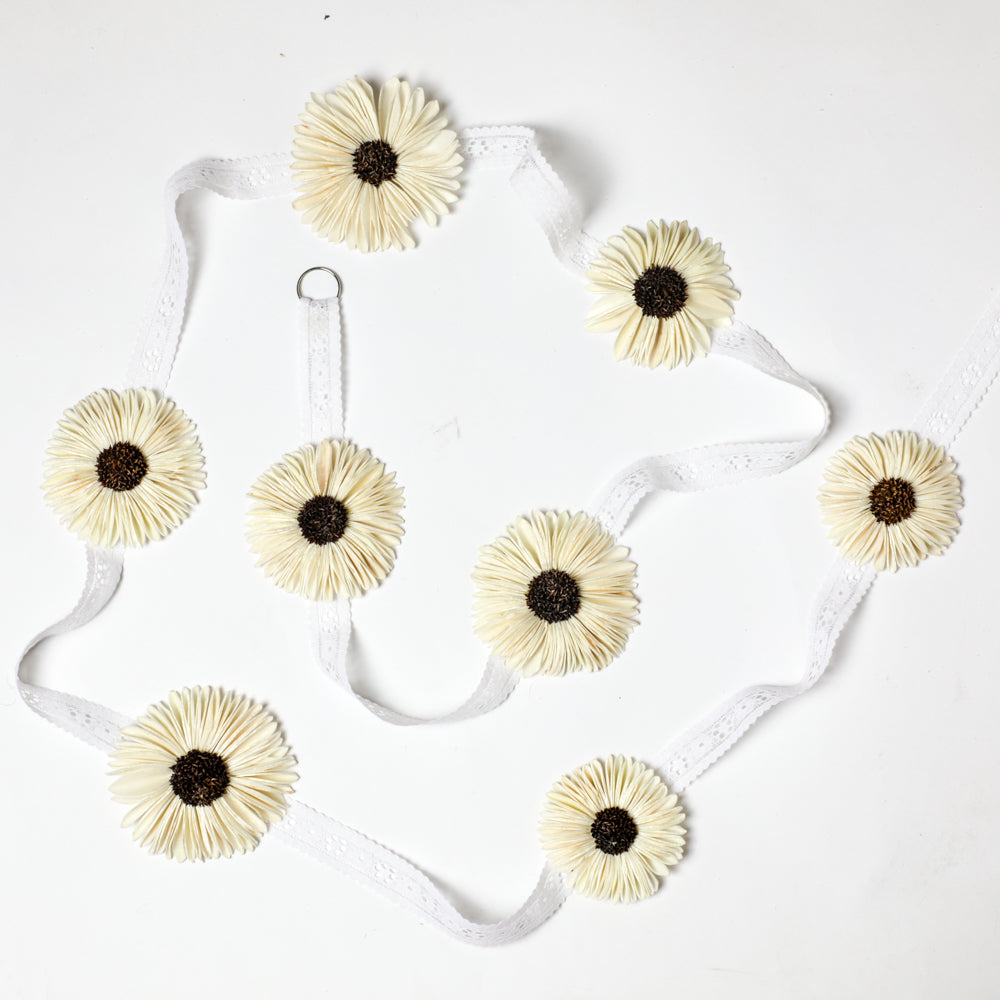 Easy set up lace decor hangings for home/office