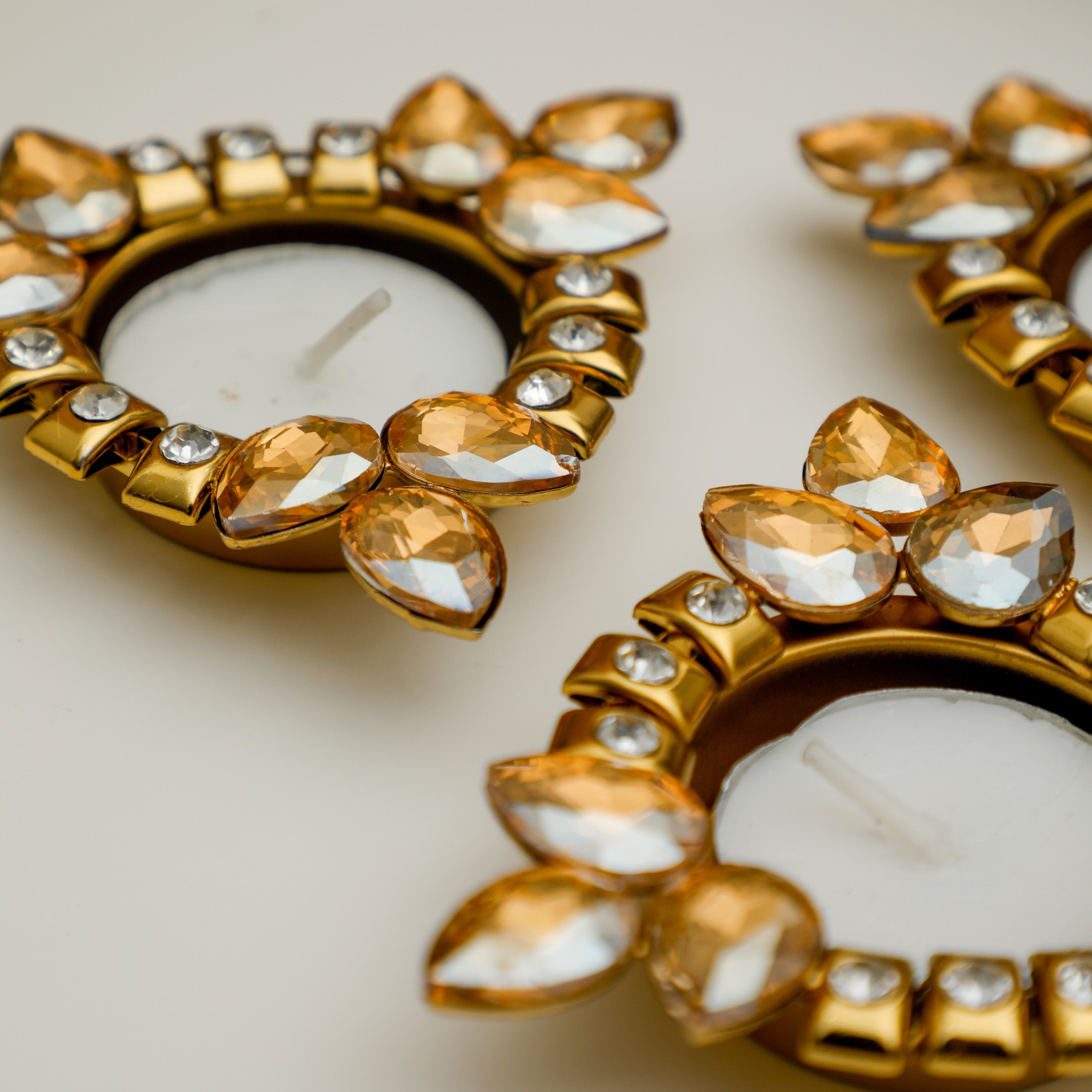 Beautifully adorned with pearl stones