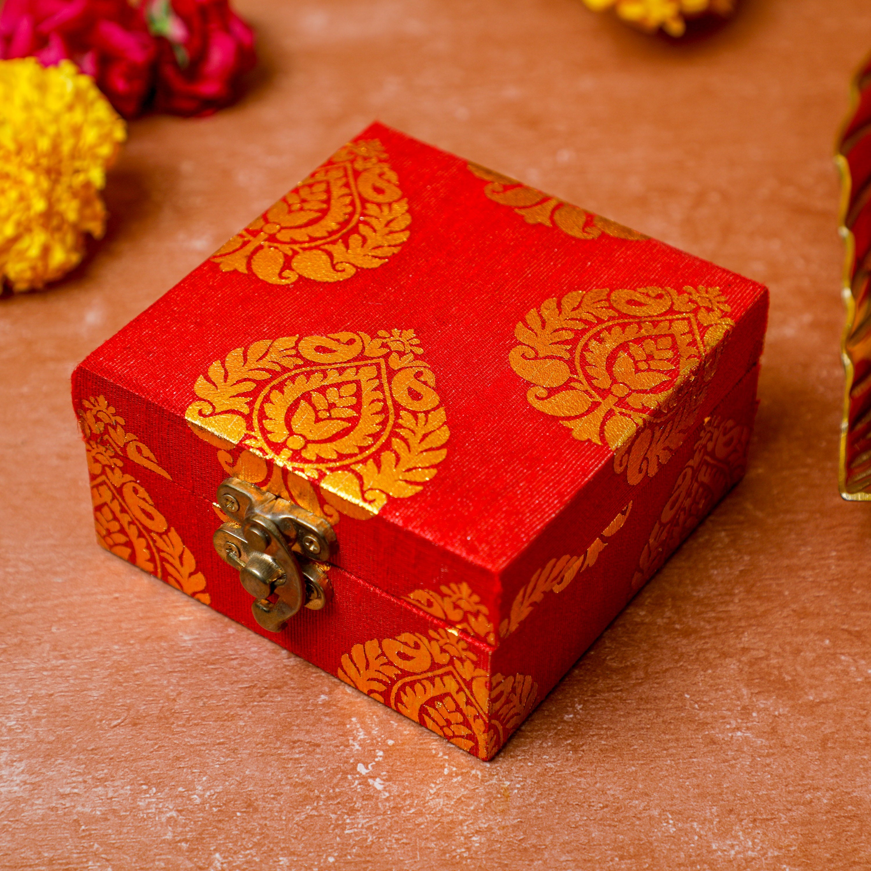 Motif pattern favor packing mdf box