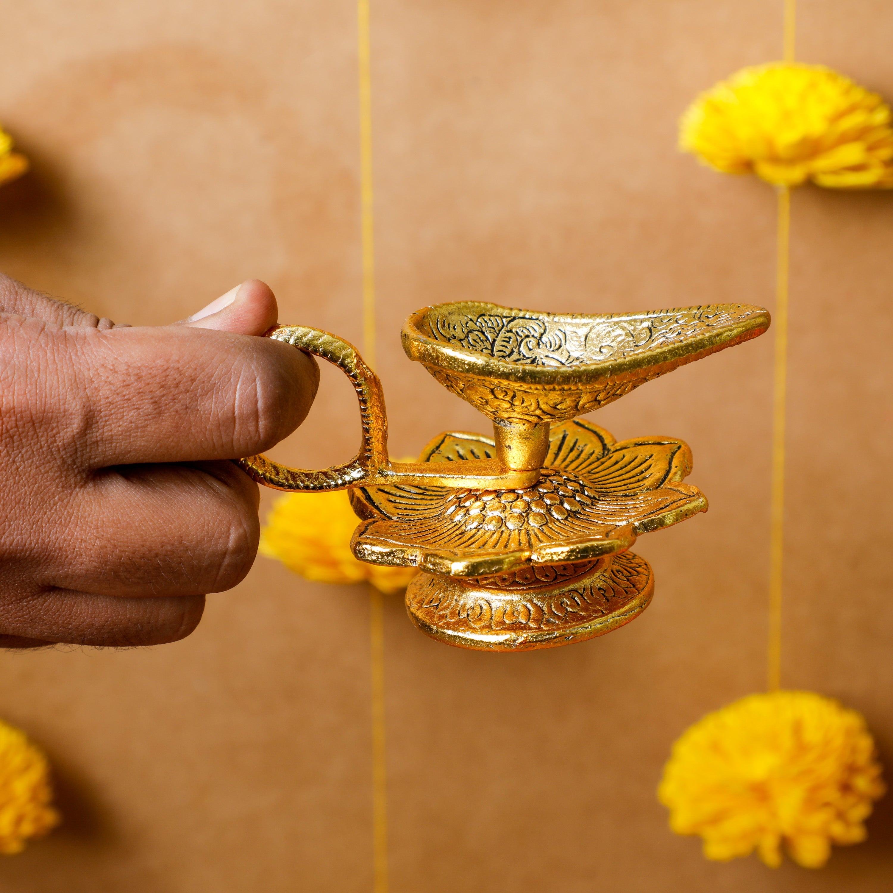 handcrafted master piece which is hand carved by our special artist